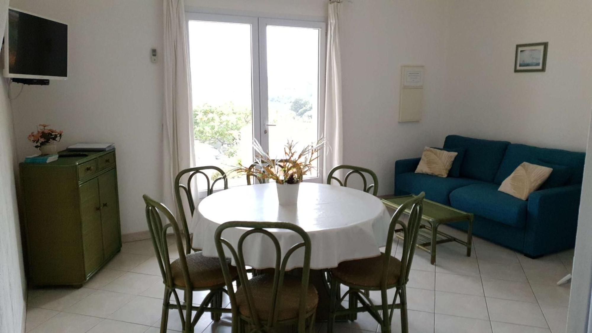 Residence Liccia Di Furu Porto-Vecchio  Oda fotoğraf